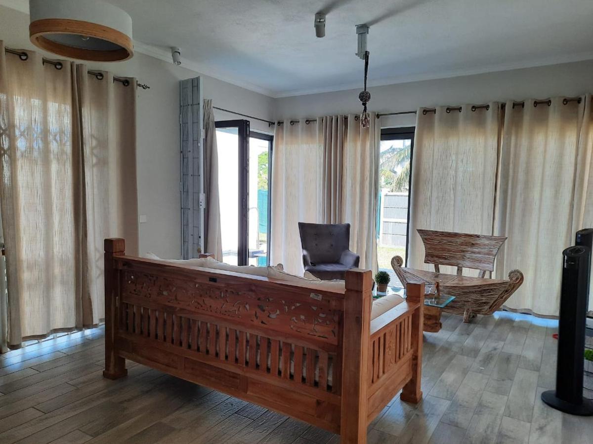 Ohana Retreat Villa มงต์ชัวซี ภายนอก รูปภาพ