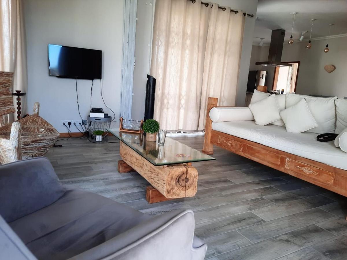 Ohana Retreat Villa มงต์ชัวซี ภายนอก รูปภาพ