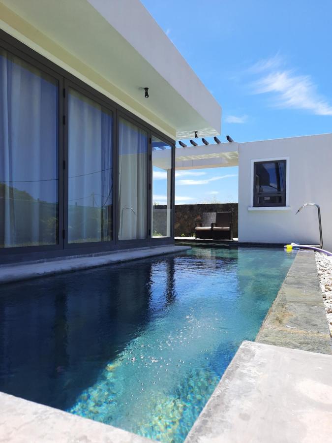 Ohana Retreat Villa มงต์ชัวซี ภายนอก รูปภาพ