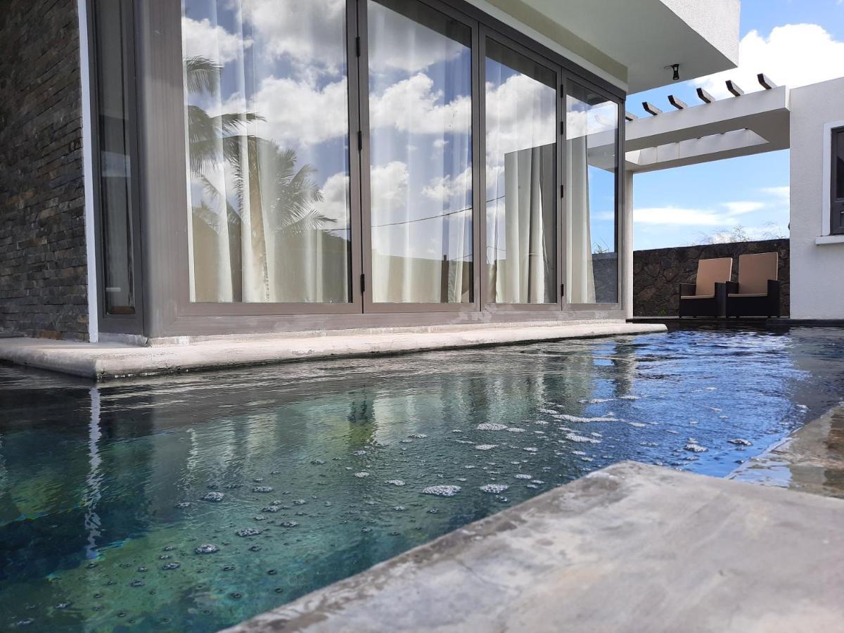 Ohana Retreat Villa มงต์ชัวซี ภายนอก รูปภาพ