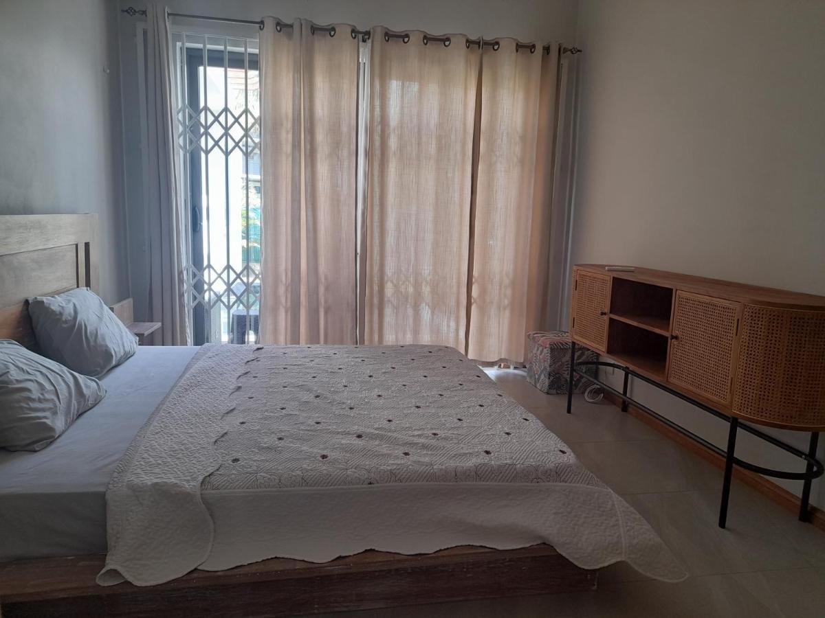 Ohana Retreat Villa มงต์ชัวซี ภายนอก รูปภาพ